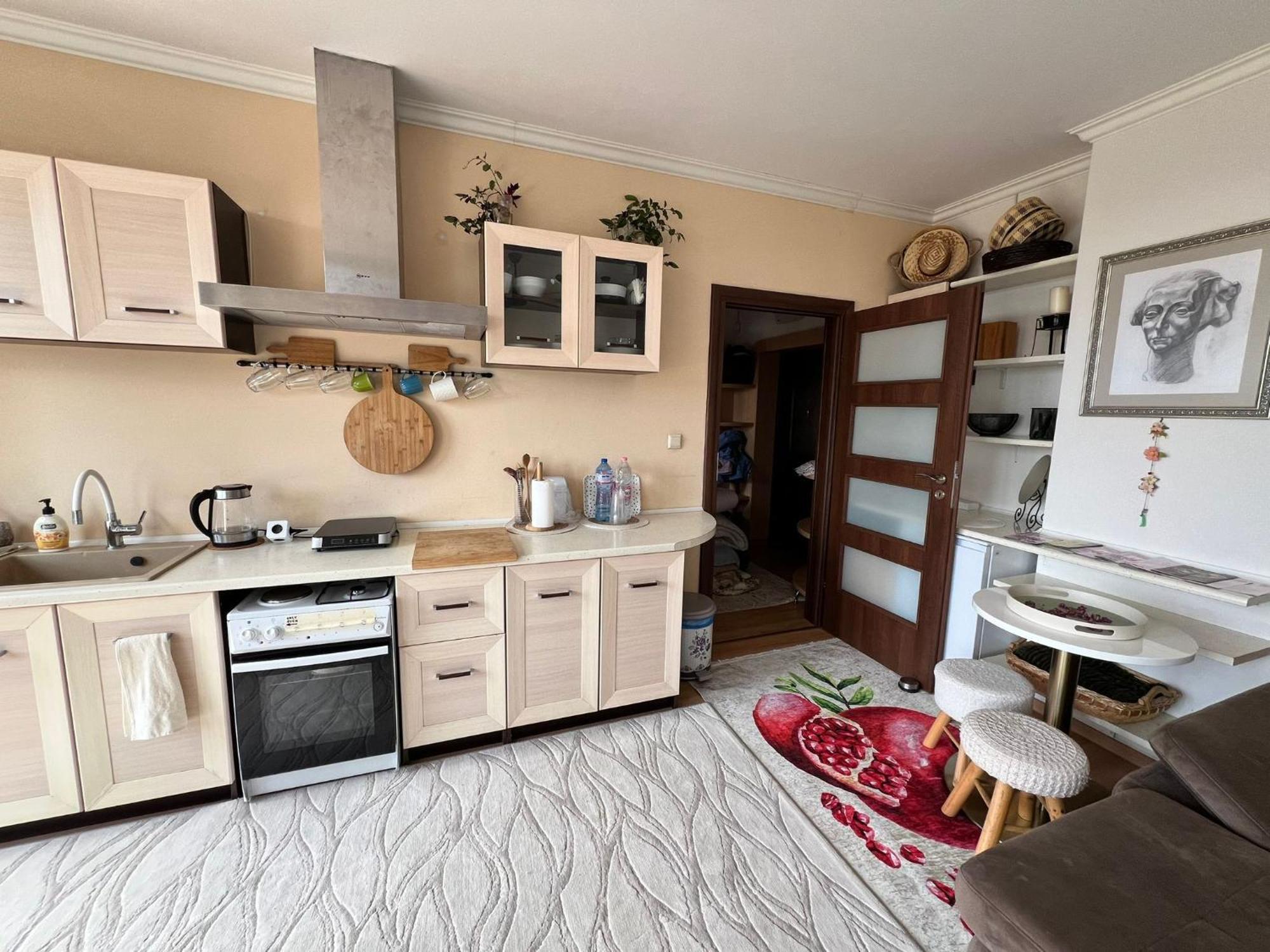 Downtown Central Apartment With Working Kitchen, City Views & Free Parking Kazanlak Ngoại thất bức ảnh