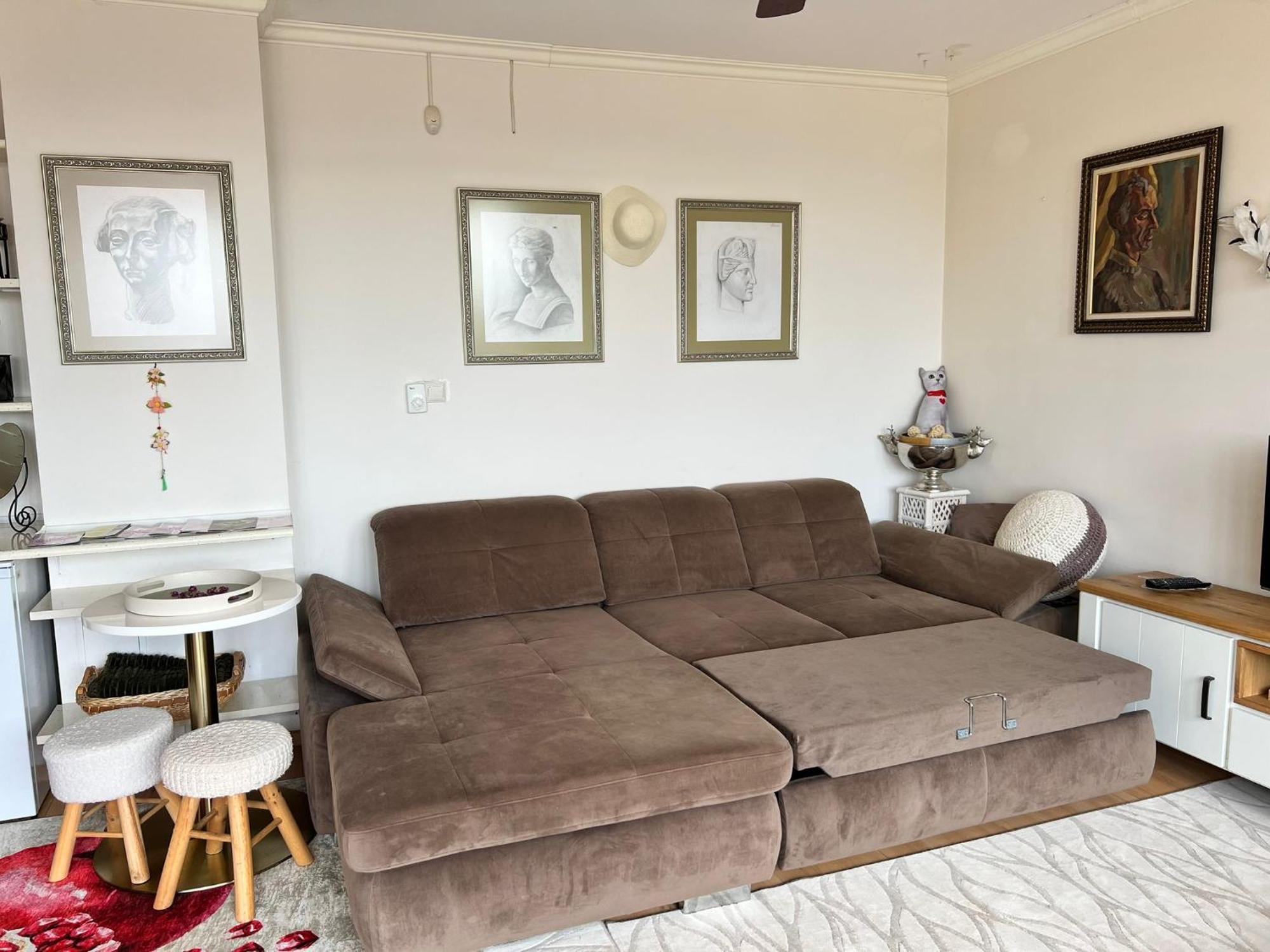 Downtown Central Apartment With Working Kitchen, City Views & Free Parking Kazanlak Ngoại thất bức ảnh